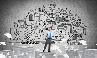 Arka plan iş planı bilgi kağıt uçan arasında duran el kitabı ile uydurarak işadamı uçakları. Karışık teknik.