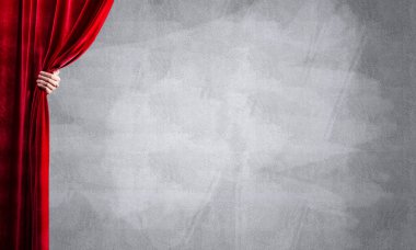 İşadamı el açık kırmızı kadife perde yakın çekim. Metninizi yerleştirin