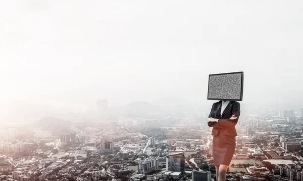 Image Recadrée Une Femme Affaires Costume Avec Télévision Lieu Tête — Photo