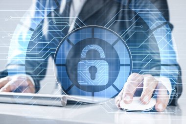 Klavye üzerinde kadın yazarak şifre ile Internet güvenlik kavramı
