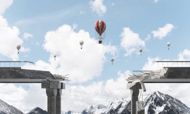 Yaz renkli dağ manzarası.