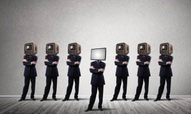 Eski teknolojiye karşı modern teknoloji.