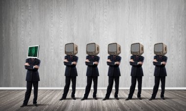 Eski teknolojiye karşı modern teknoloji.