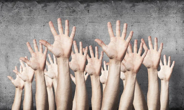 Fila Mãos Homem Mostrando Cinco Dedos Espalhados Gesto Olá Grupo — Fotografia de Stock
