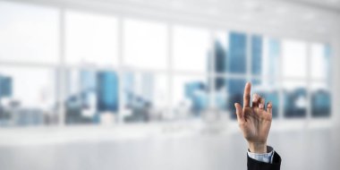 Zarif modern iç iş adamı jest seçimi