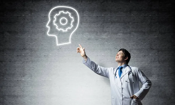 Zeker Dokter Witte Uniform Interracting Met Gloeiende Symbool Van Hersenen — Stockfoto