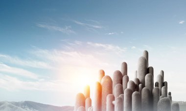 Nefes kesici manzarası olan çok sayıda taş sütun.