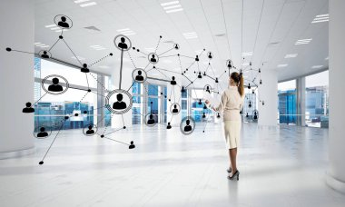 Ağ kurma ve sosyal iletişim kavramı modern iş için etkili bir nokta