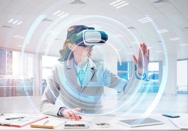 Horizontal Shot Confident Young Business Woman Suit Using Virtual Reality — Stock Photo, Image