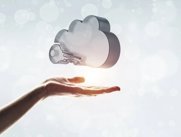 Conceito de computação em nuvem com símbolo de vidro mostrado na mão — Fotografia de Stock