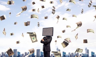 kafa yerine tv ile işadamı.