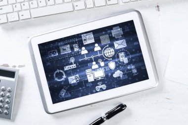 Ahşap masada ofis eşyalarıyla iş hayatı kavramı