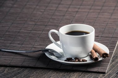 Baharatile güçlü doğal kahve