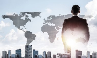 Kuleleri ve gökdelenleri olan zarif iş adamı ve modern Busines şehrinin iki kez görüntülenmesi