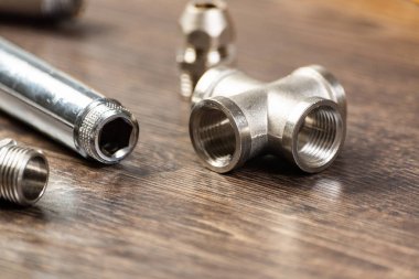 Çelik su bağlantı parçaları ve bağlantıları