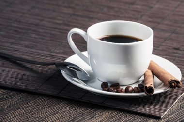 Baharatile güçlü doğal kahve