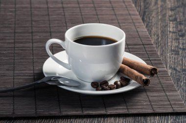 Baharatile güçlü doğal kahve