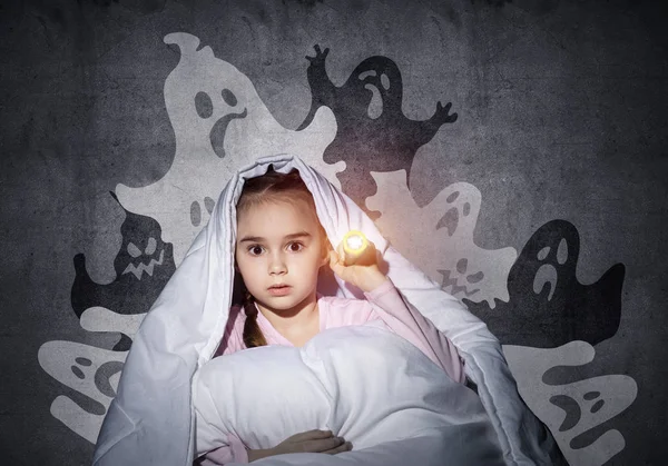 Surprised Girl Flashlight Hiding Blanket Amazed Kid Sitting His Bed — Stock Photo, Image