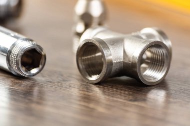 Çelik su bağlantı parçaları ve bağlantıları