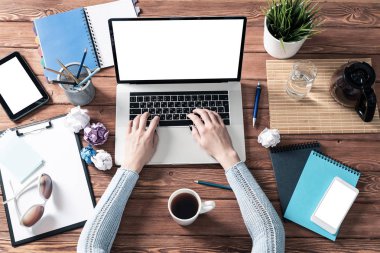 En iyi görünüm modern ofis çalışma alanı