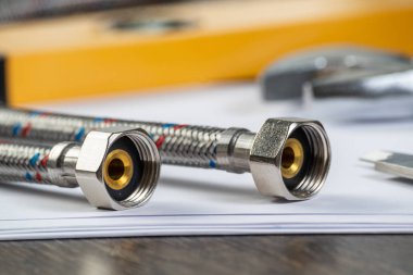 Yeni esnek hidrolik sistem elemanları