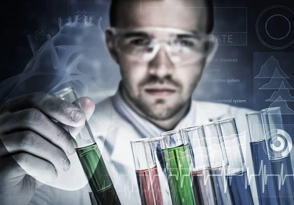 Young Scientist Mixing Reagents Glass Flask Clinical Laboratory — Stock Photo, Image