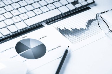 Ortalama satış raporu hazırlanıyor