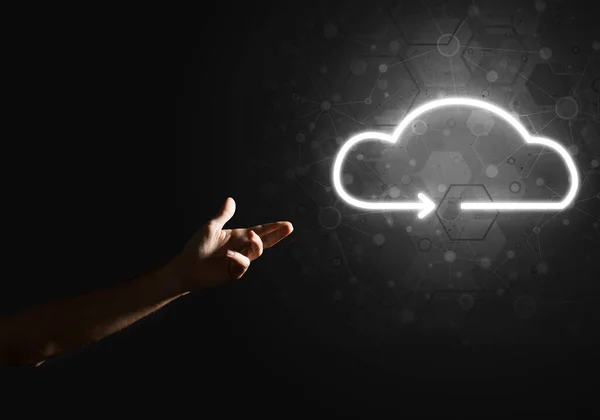 Digitaal cloud icoon als symbool van draadloze verbinding op donkere achtergrond — Stockfoto
