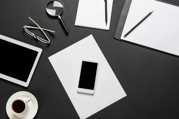 Top view of modern workplace with blank paper — Stock Photo, Image