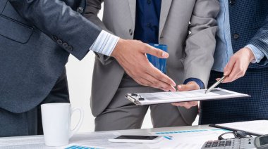 Şirket işletim yönetimi ve tartışması