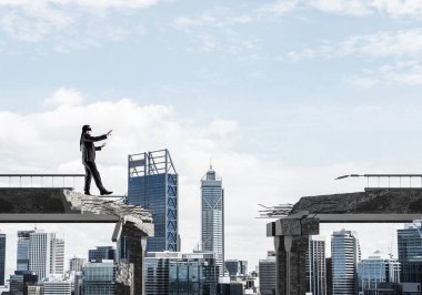 Gizli riskler ve tehlikeler kavramı.