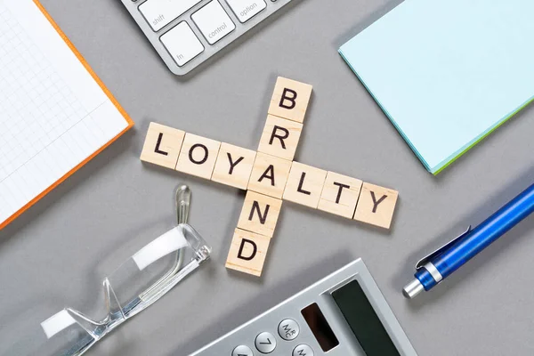 Conceito de lealdade de marca com palavras — Fotografia de Stock