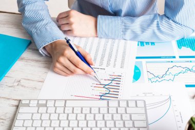 Yatırım yöneticisi finansal şemayı analiz etti