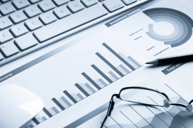 Ortalama satış raporu hazırlanıyor