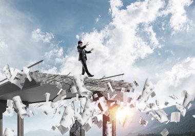 Gizli riskler ve tehlikeler kavramı.