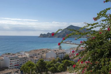 Costa Blanca, İspanya'da denize Altea evleri üzerinde görünümü