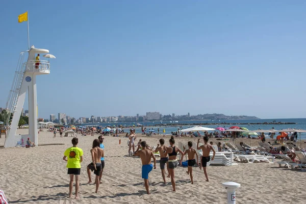 Gente Haciendo Deporte Fitness Playa Alicante Verano España — Foto de Stock