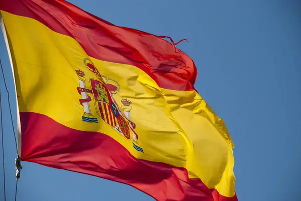 Vlag Van Spanje Voeren Paal Wuiven Wind — Stockfoto
