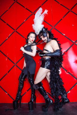 Moda Bdsm Pony oyna güzel zalimdir ve mükemmel hayvan köle at ile