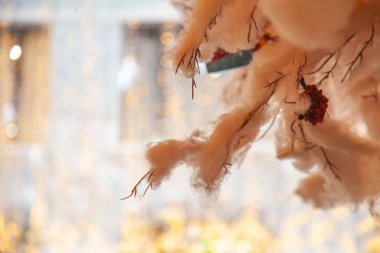 Güzel dekore edilmiş Noel ağacı