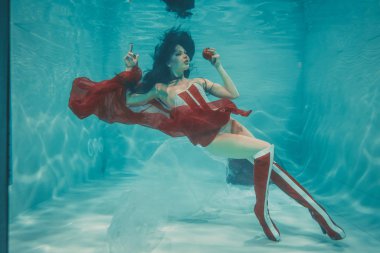 Günde bir elma doktoru uzak tutar.