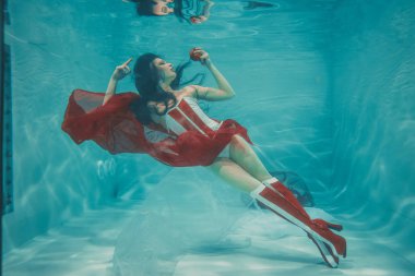 Günde bir elma doktoru uzak tutar.