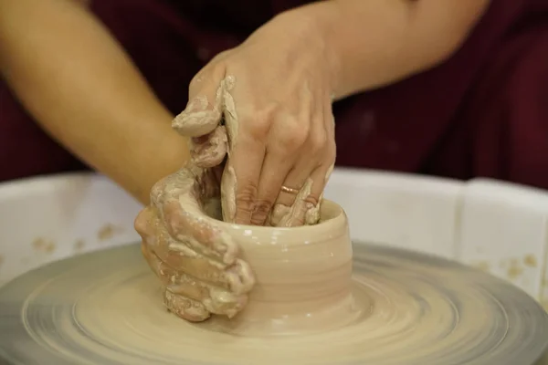 Woman Makes Jug Dirty Arms Potter Wheel Raw Wet Clay — Stock Photo, Image