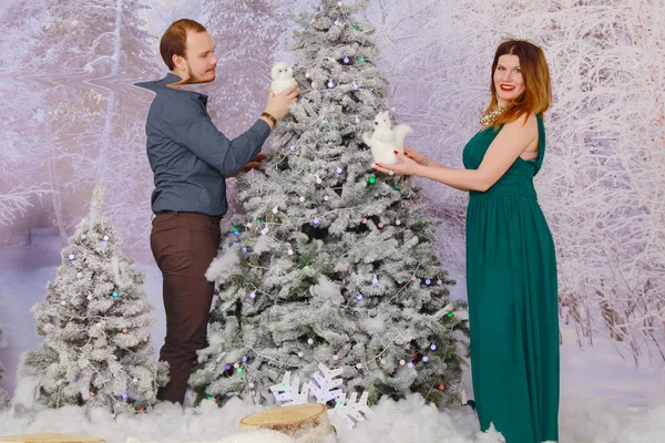 Doce Casal Marido Esposa Celebrar Ano Novo Sorriso — Fotografia de Stock