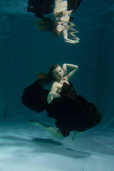 Beautiful Lady Long Evening Dress Swimming Underwater Deep Alone — Stock Photo, Image