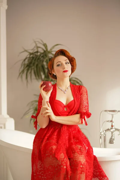 Beautiful Pin Girl Red Hair Posing Sexy Lace Robe Her — Stock Photo, Image