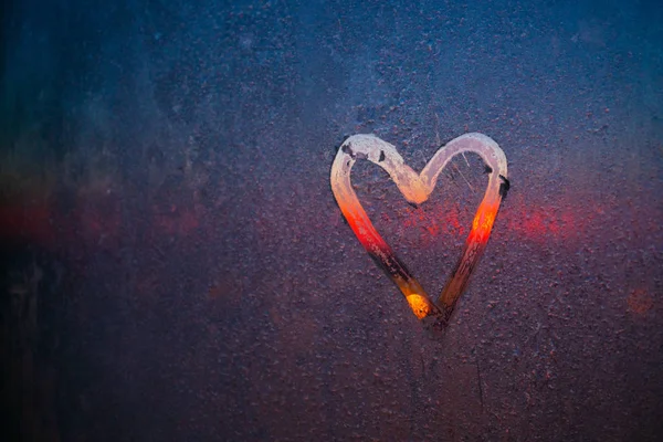 Frozen Ice Heart Glass Winter Window — Stock Photo, Image