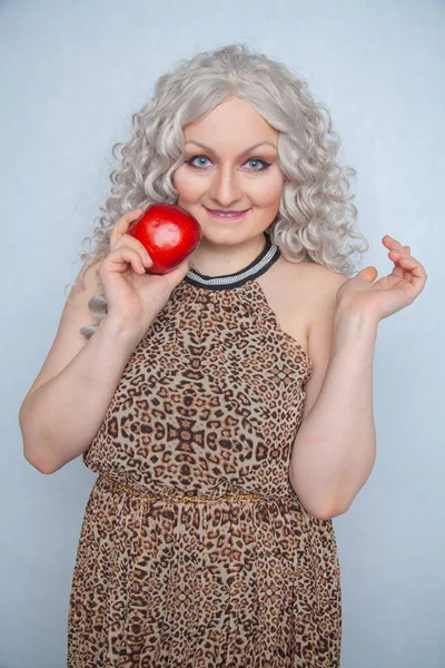 Chubby Blonde Girl Wearing Summer Dress Posing Big Red Apple — Stock Photo, Image