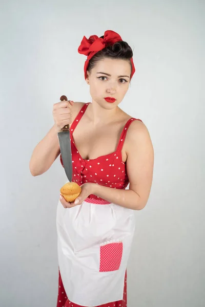 Dangerous Pin Girl Housewife Red Vintage Polka Dot Dress Stands — Stock Photo, Image
