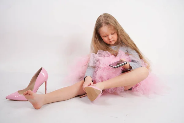 Little Caucasian Child Girl Sits Puts Mother High Heeled Pink — Stock Photo, Image